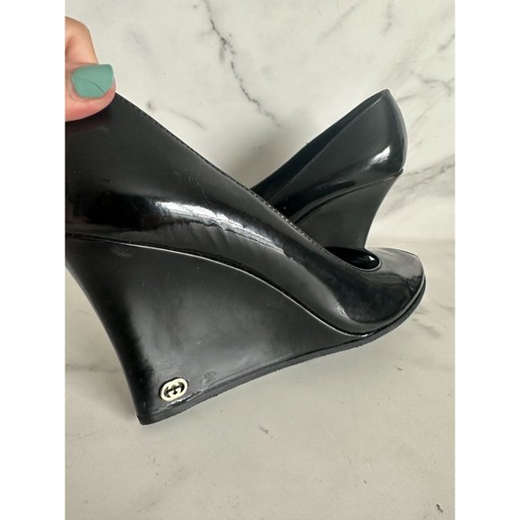 GUCCI Black Patent Leather Peeptoe Wedges Size 37.5/7.5 - Picture 7 of 7